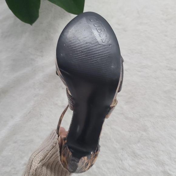 Guess Cheetah Print Heels - Picture 4 of 4